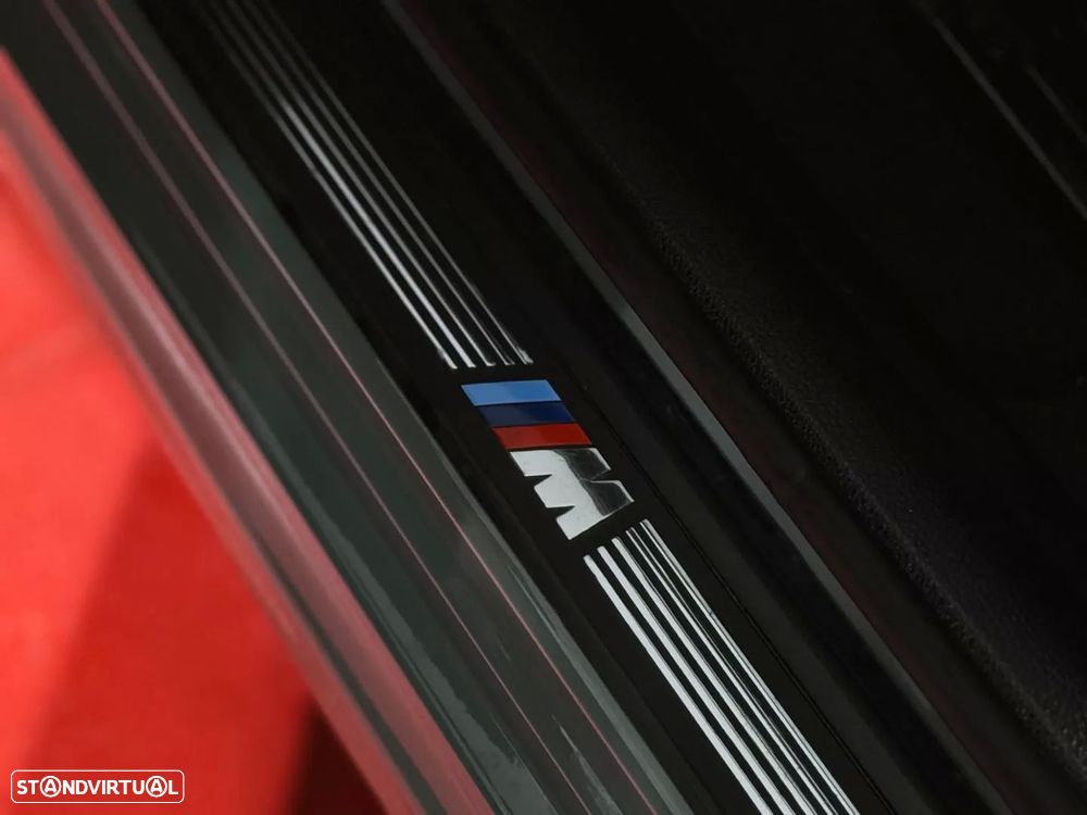 BMW 118 d Pack M - 24