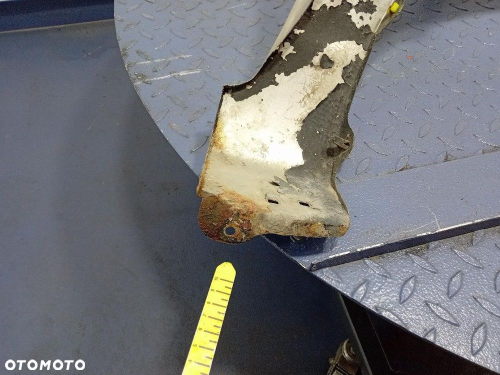 TOYOTA COROLLA VERSO I 01- BŁOTNIK PRZÓD LEWY 1D9 - 15