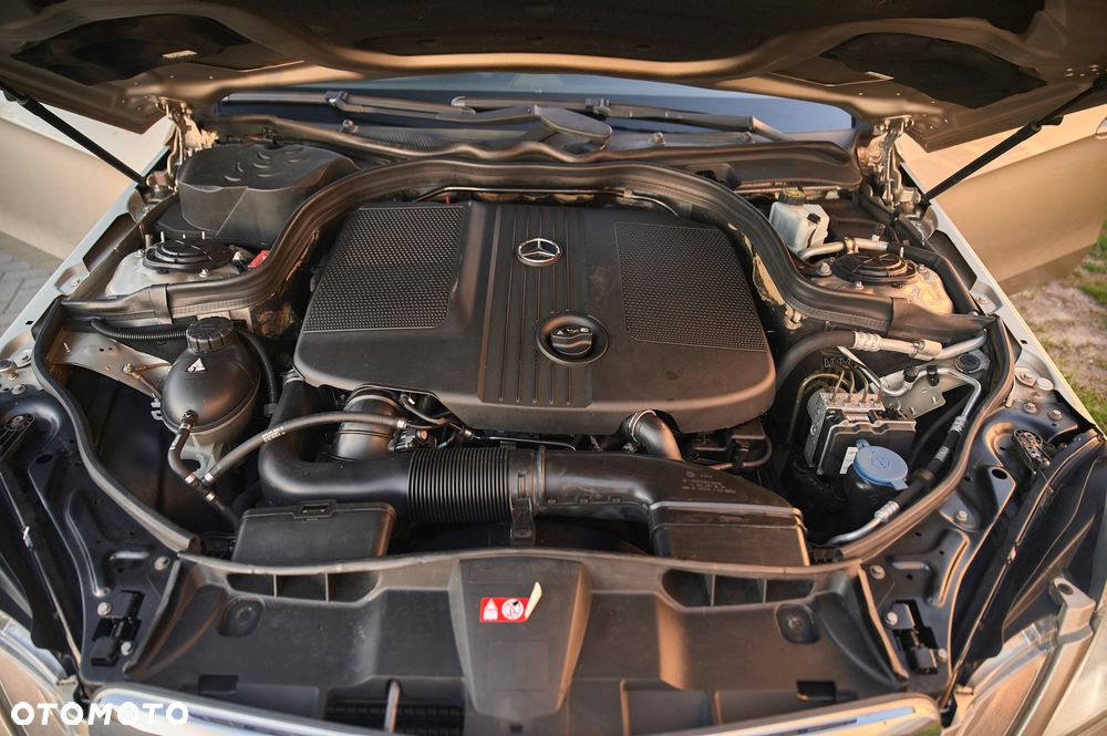 Mercedes-Benz Klasa E 200 CDI - 23