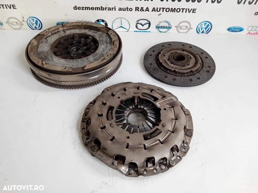 Kit Ambreiaj Volanta Masa Dubla Bmw F30 F31 F32 F33 F34 F36 F20 F21 F10 X3 X4 Cod 8605090 - 2