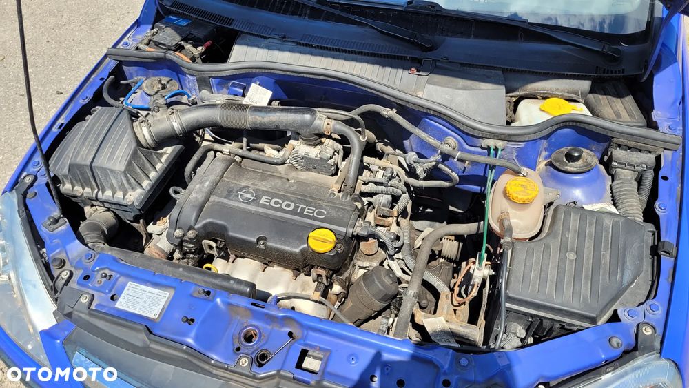 Opel Corsa 1.2 16V Enjoy - 9
