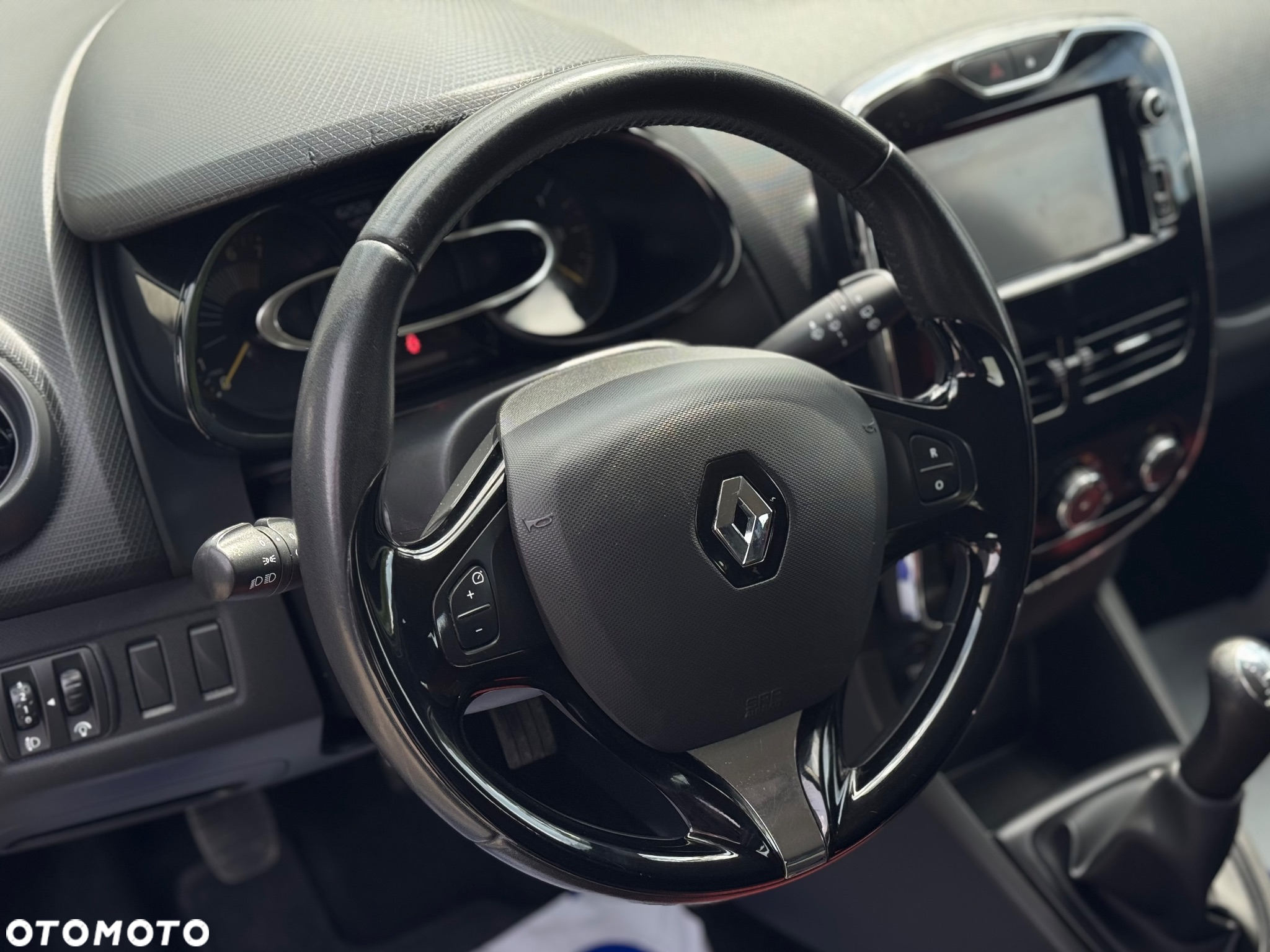 Renault Clio - 12