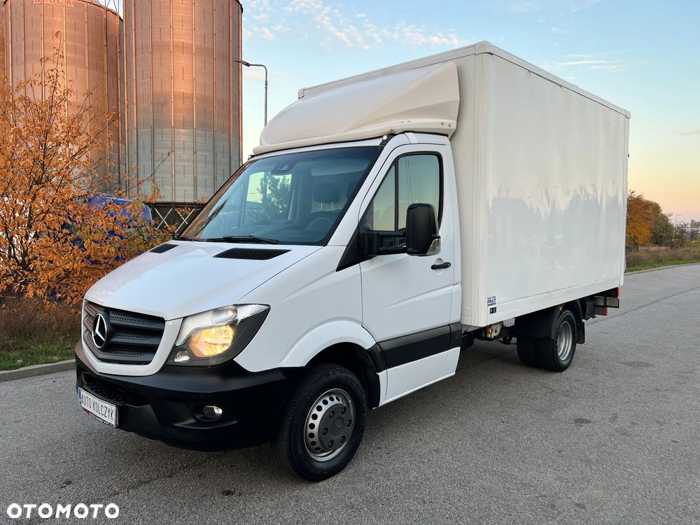 Mercedes-Benz Sprinter - 1