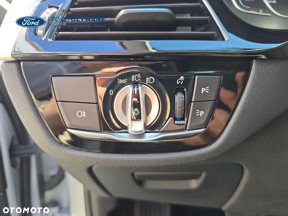 BMW Seria 5 530d mHEV - 22