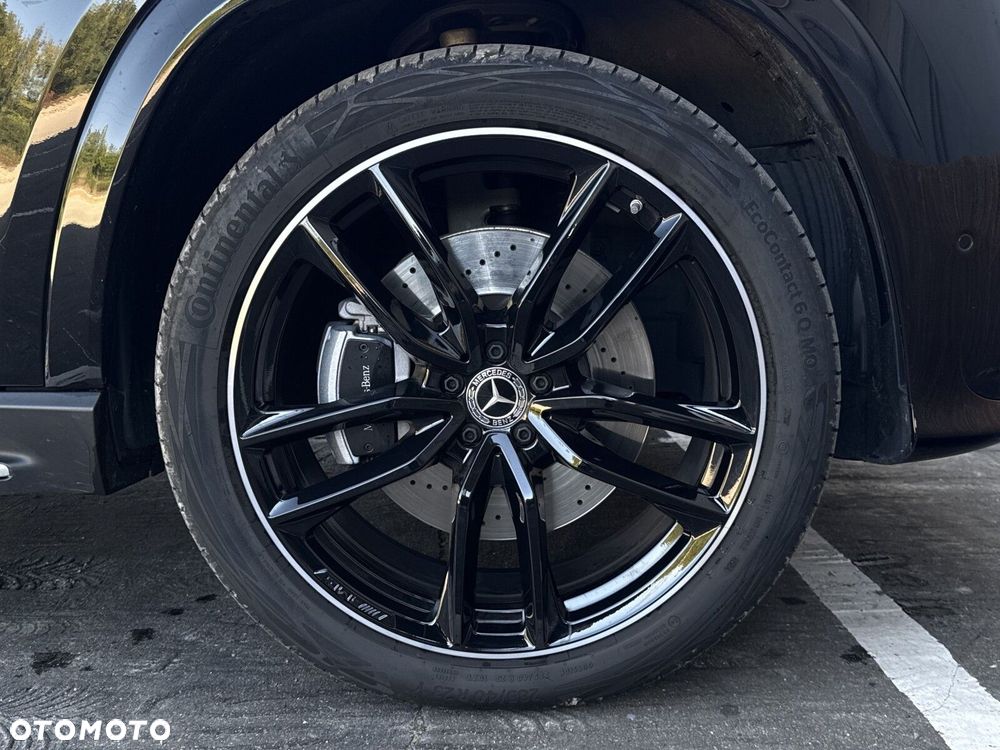 Mercedes-Benz GLS - 24