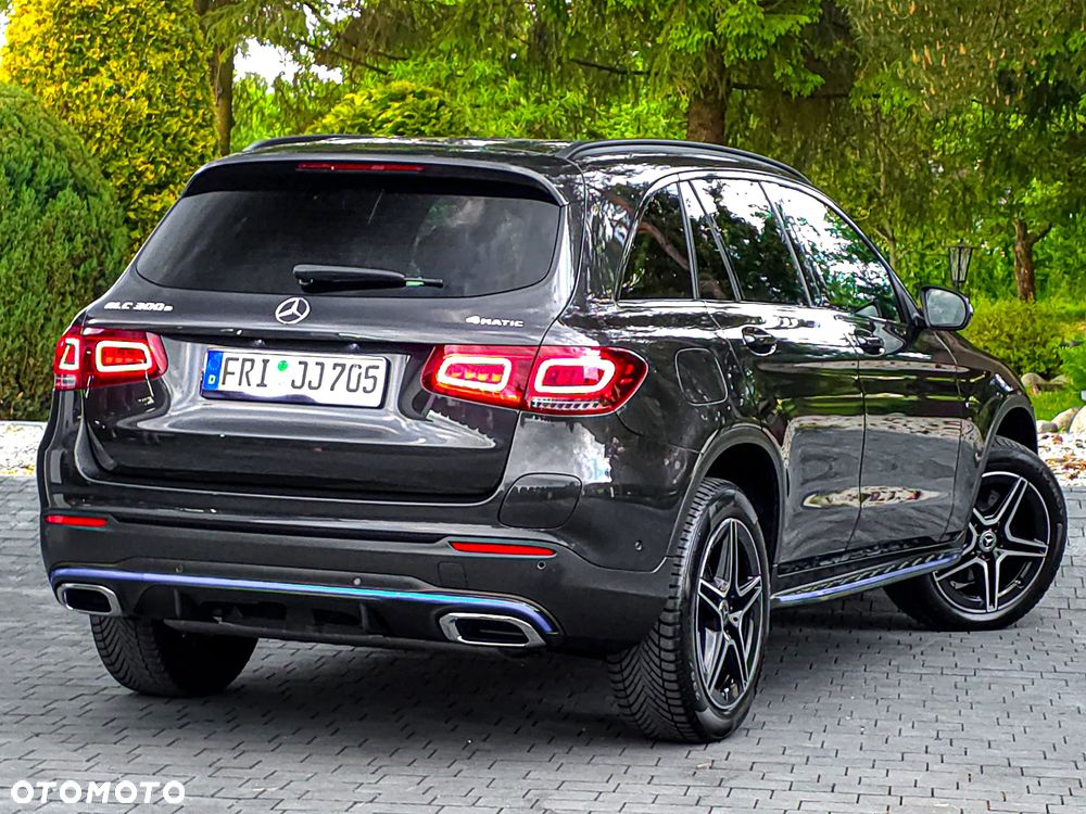 Mercedes-Benz GLC 350 e 4Matic 7G-TRONIC AMG Line - 5