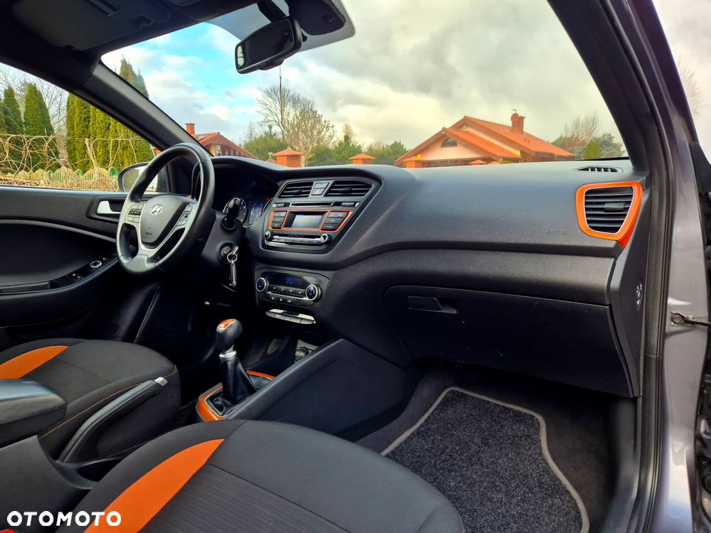 Hyundai i20 1.2 Intro Edition - 30