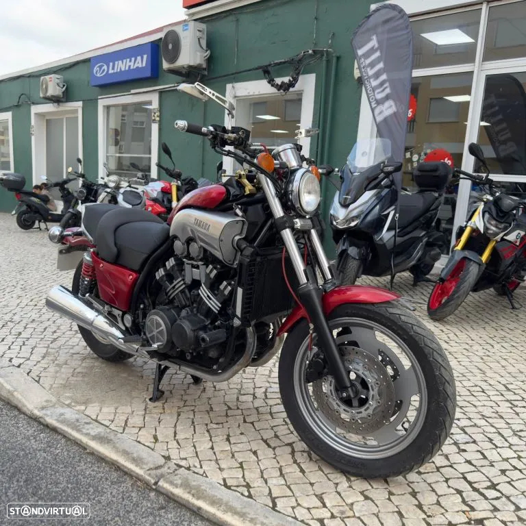 Yamaha Vmax 1200 - 4