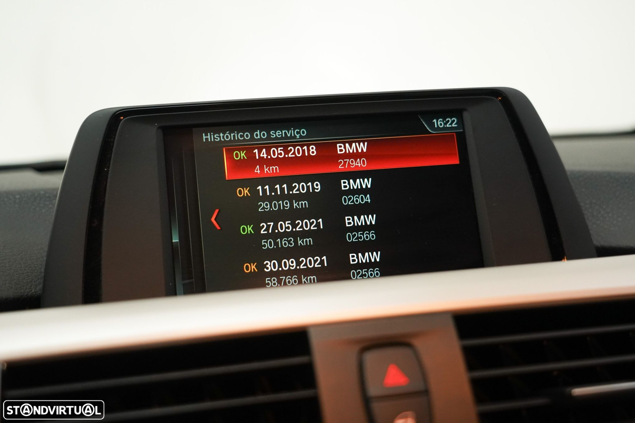 BMW 318 d Touring - 13