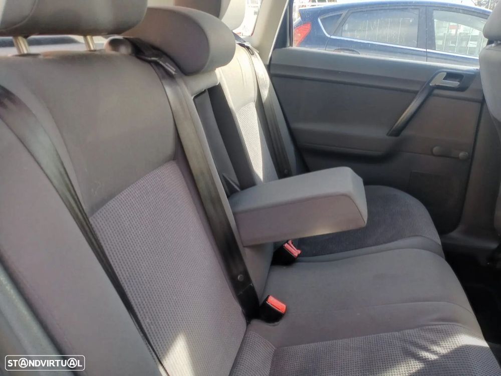 VW Polo 1.2 Confortline - 26