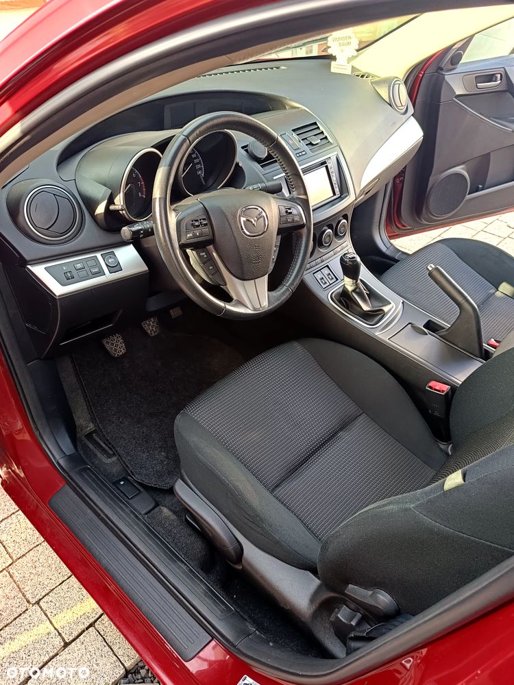 Mazda 3 1.6 Exclusive + - 7
