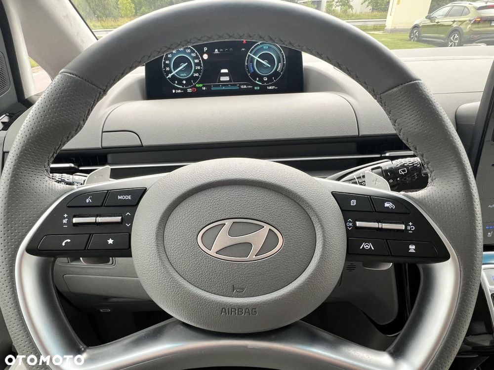 Hyundai Staria - 16