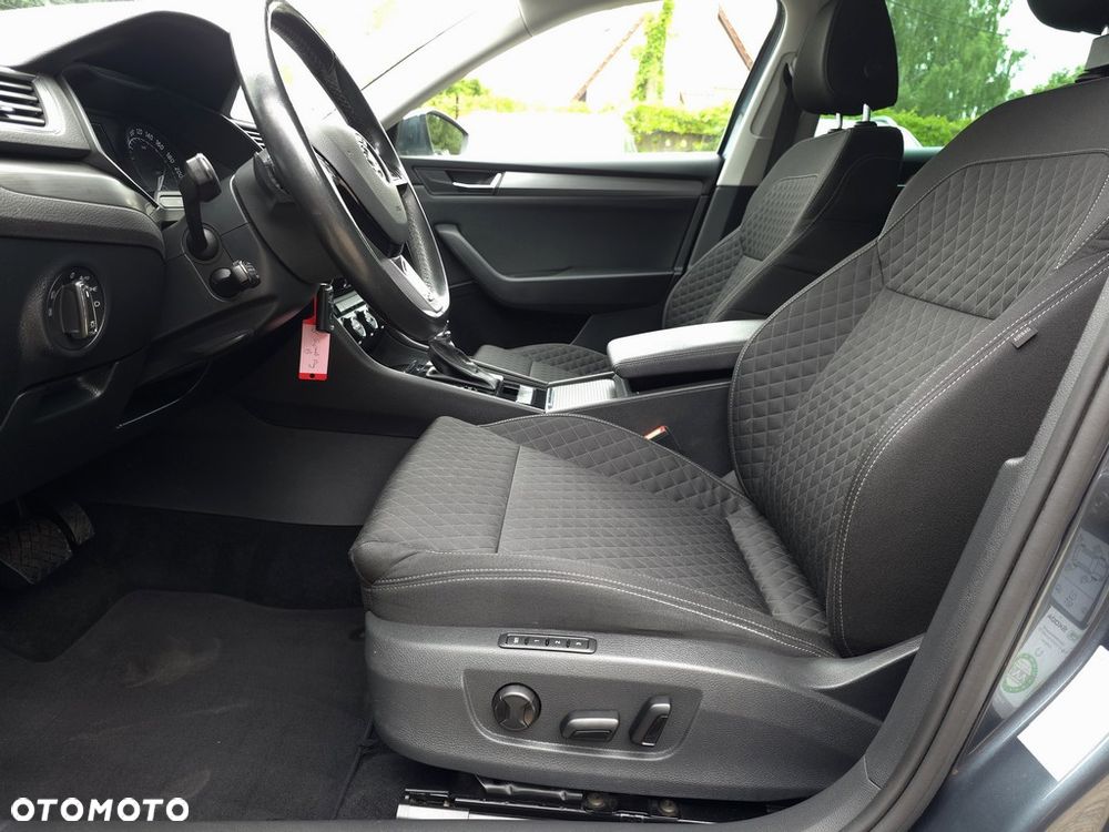 Skoda Superb 2.0 TDI Style DSG - 17