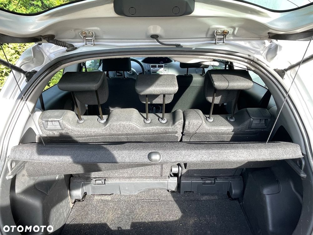 Toyota Yaris 1.0 Luna EU5 - 8