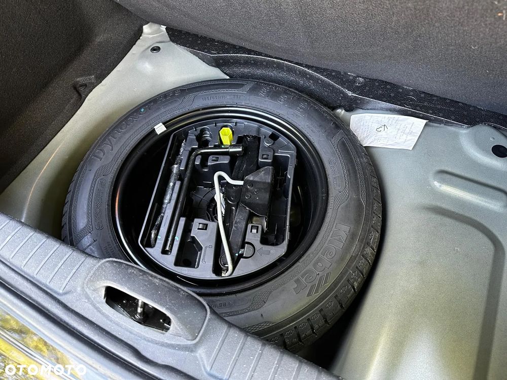 Peugeot 208 PureTech 110 Stop & Start Signature - 11