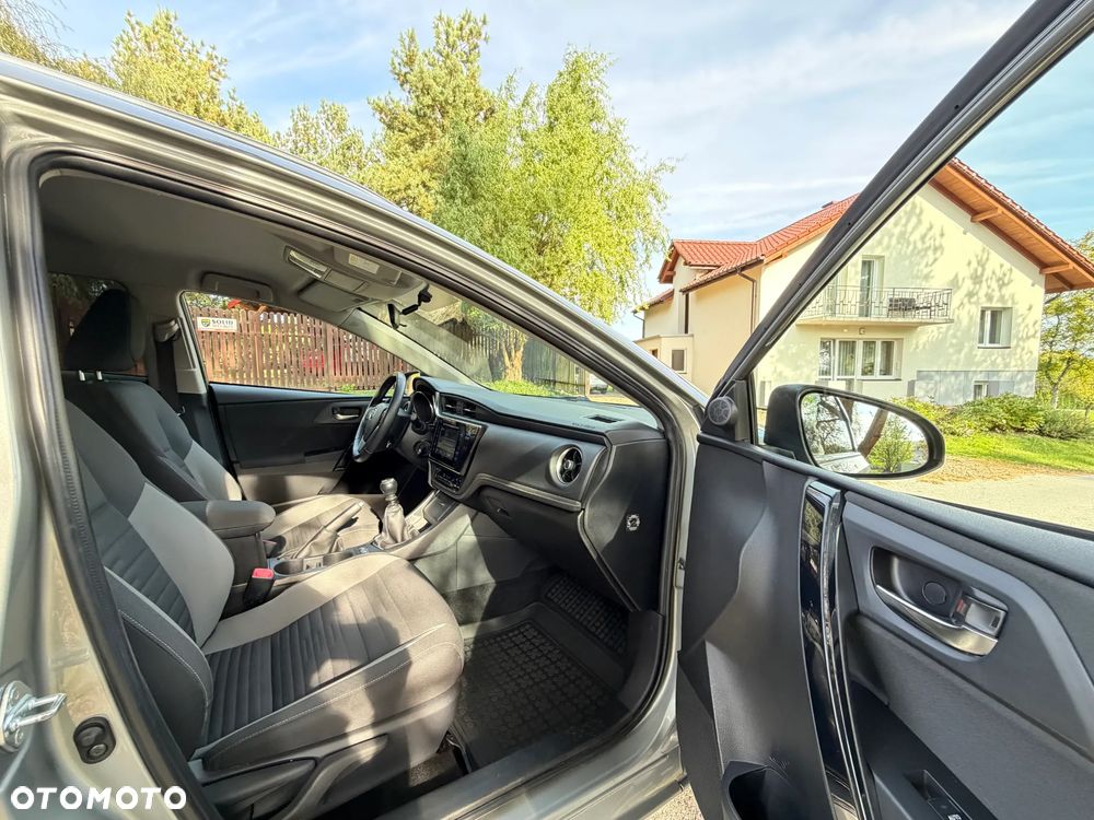 Toyota Auris 1.6 D-4D Edition S+ - 26