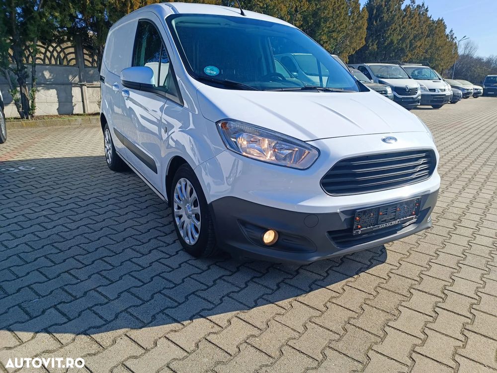 Ford Transit Courier - 1