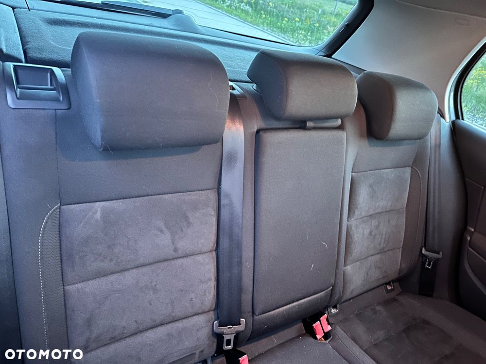 Volkswagen Golf 2.0 TDI Highline - 20