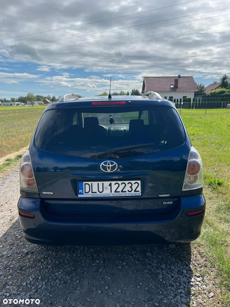 Toyota Corolla Verso 2.0 D-4D Sol 7os - 8