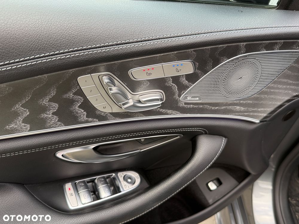 Mercedes-Benz CLS 400 d 4-Matic AMG - 21