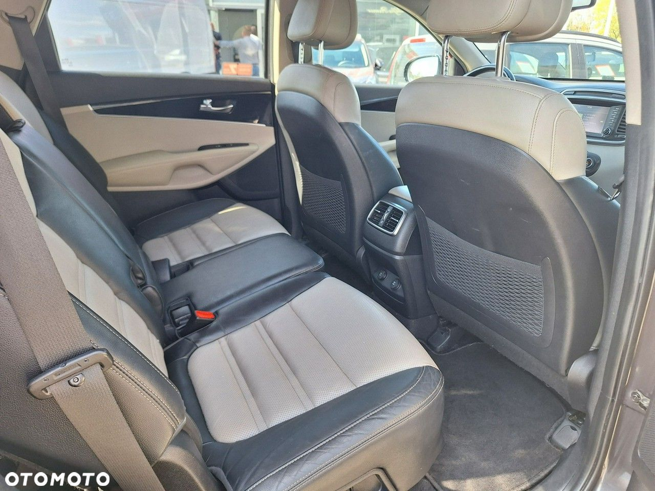 Kia Sorento - 29