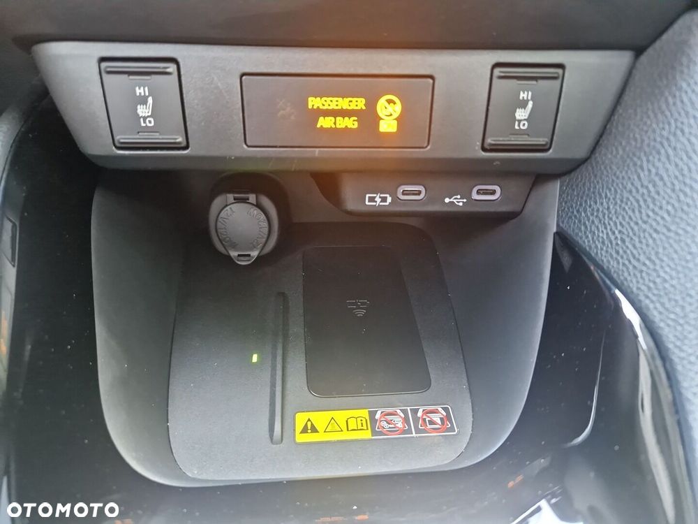 Toyota Yaris Hybrid 1.5 Style - 19