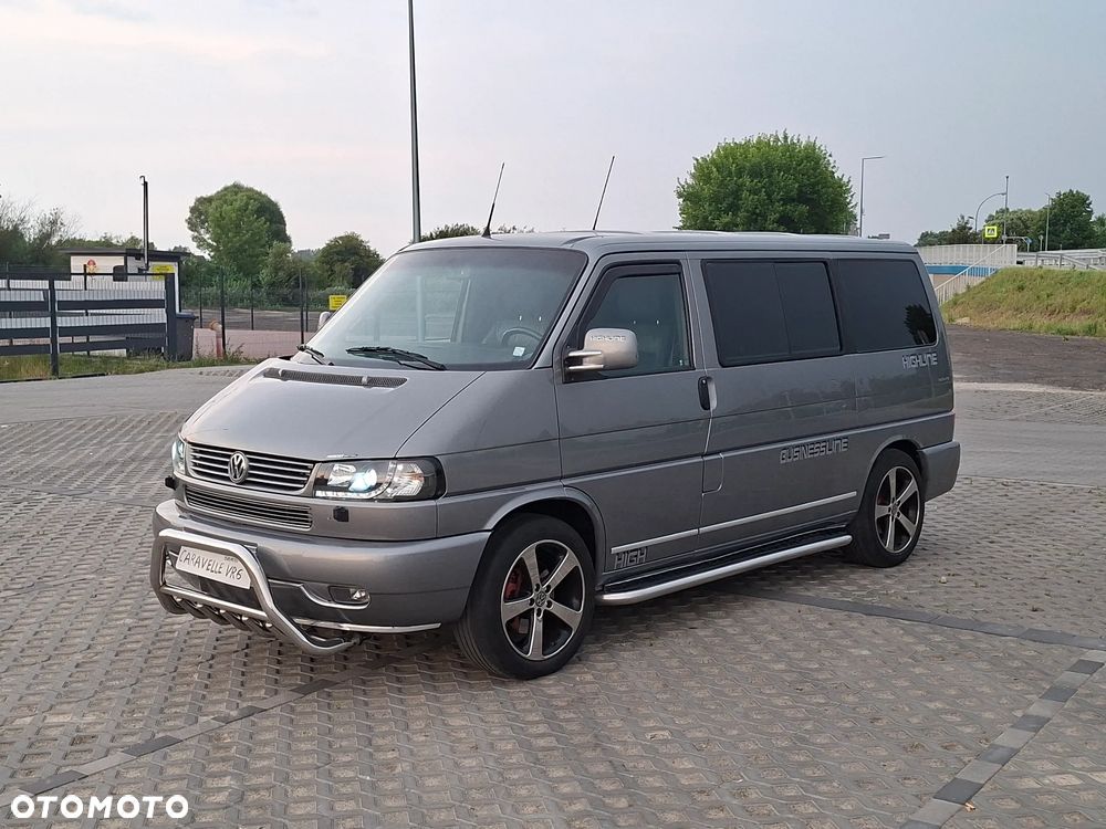 Volkswagen Caravelle - 16
