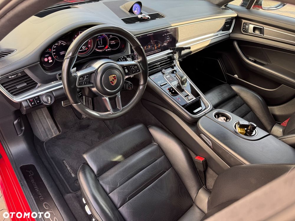 Porsche Panamera - 18