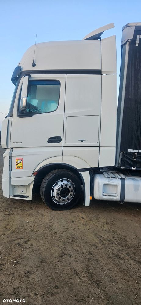 Mercedes-Benz Actros - 2