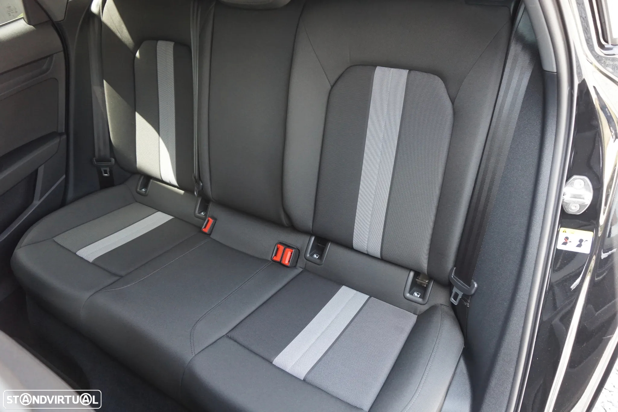 Audi A3 Sportback 30 TFSI Advanced - 16