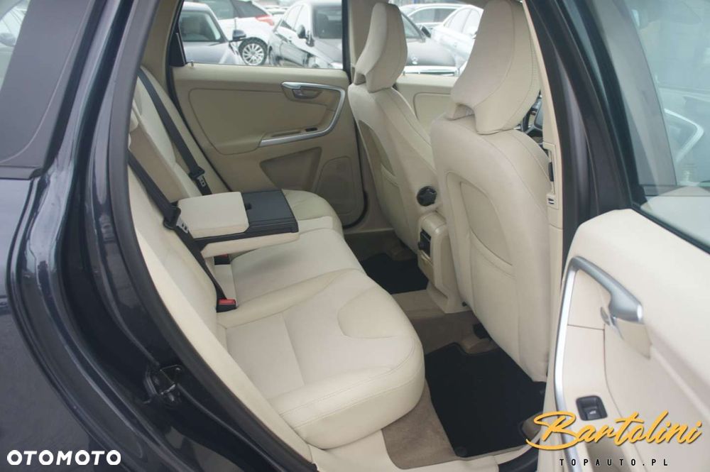 Volvo XC 60 - 13
