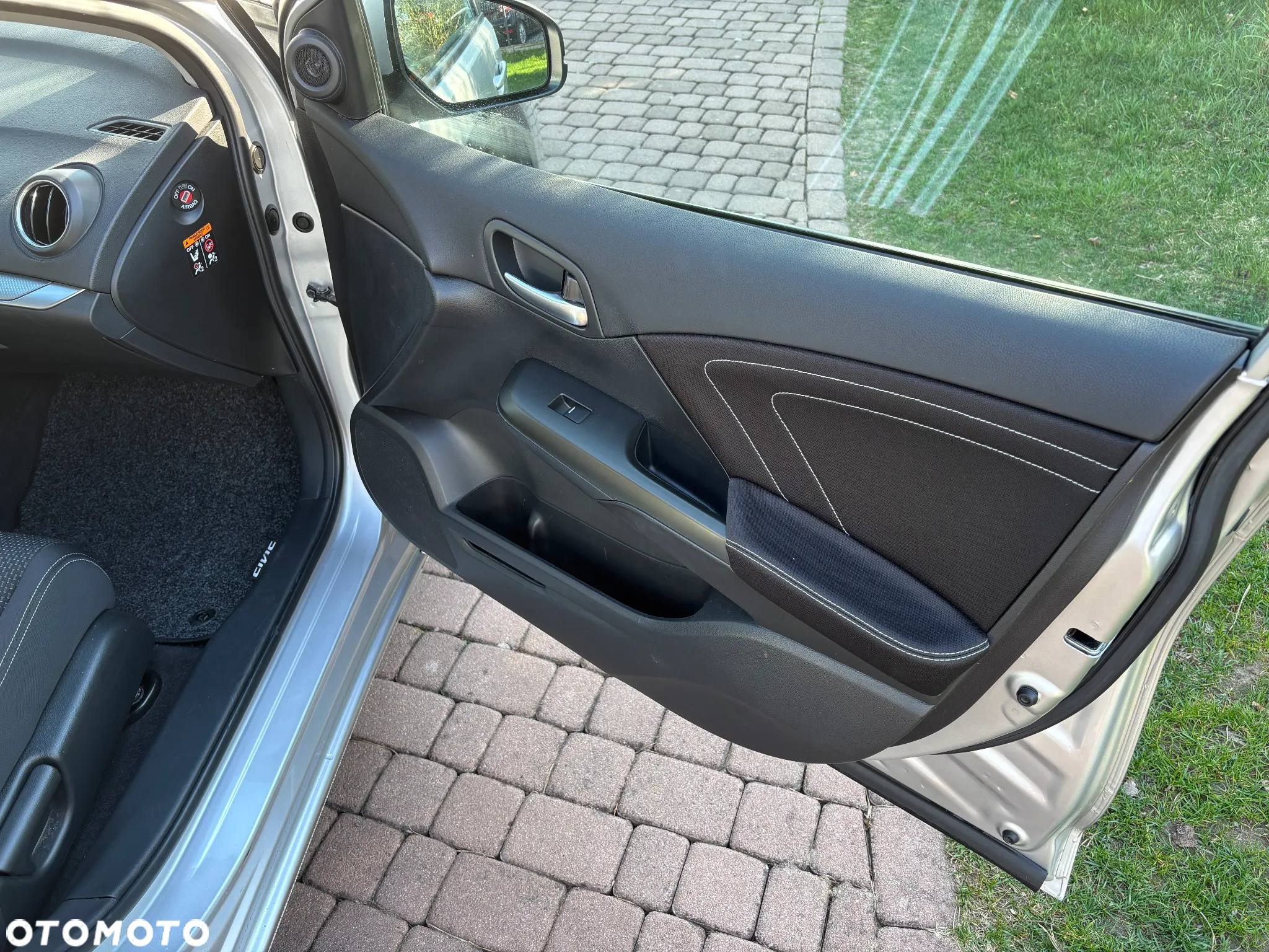 Honda Civic Tourer 1.8 i-VTEC Elegance - 24