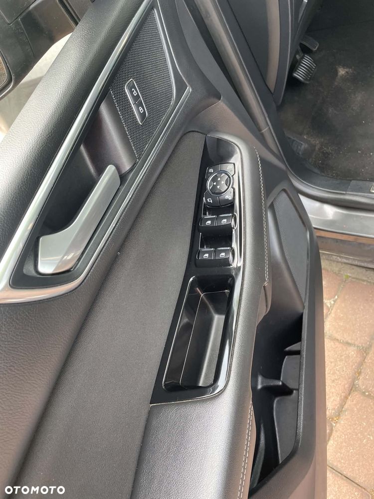Ford S-Max 2.0 TDCi Titanium PowerShift - 9