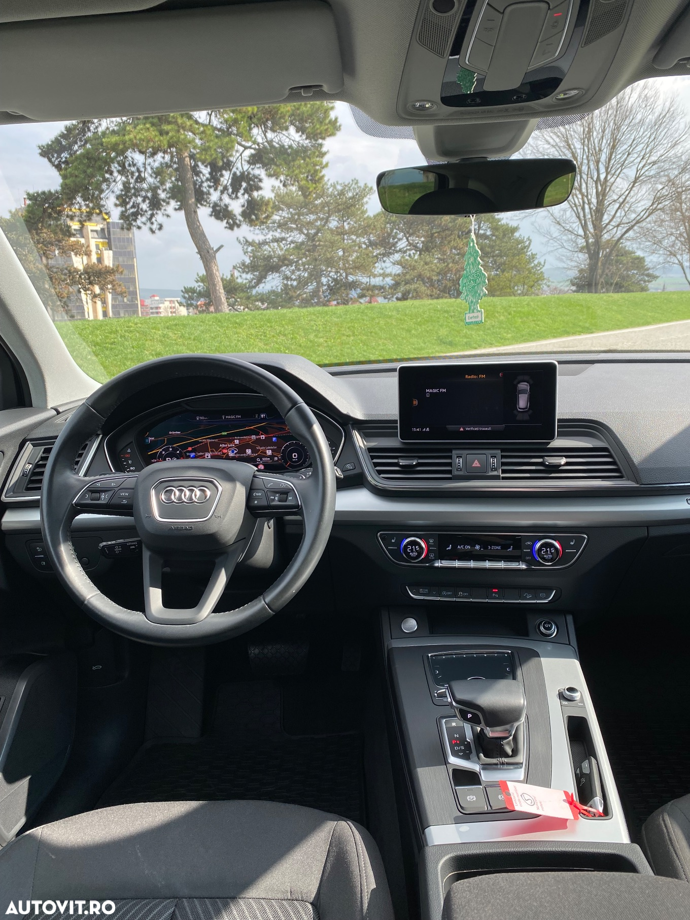 Audi Q5 2.0 40 TDI quattro S tronic Design - 12