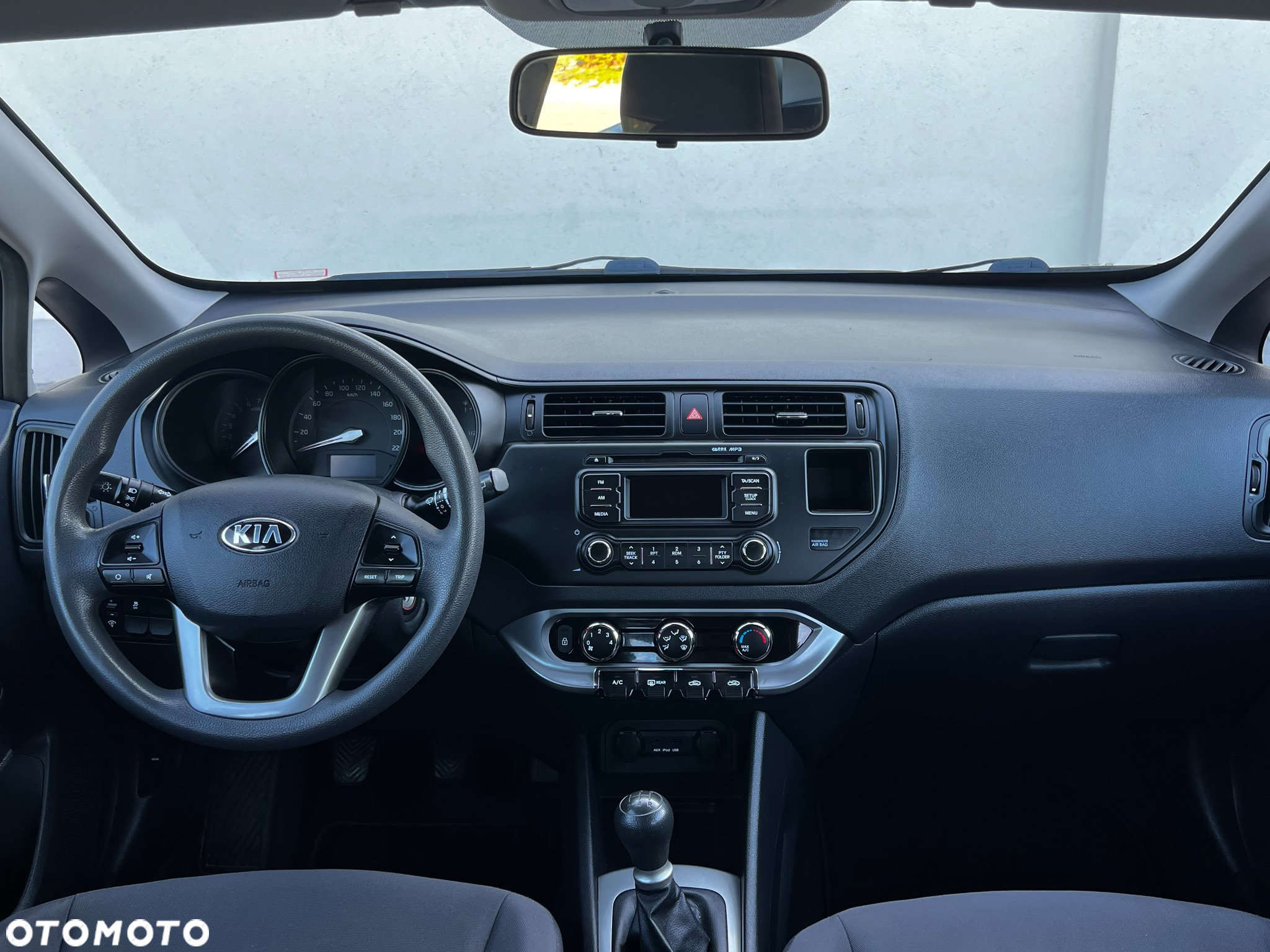 Kia Rio - 5