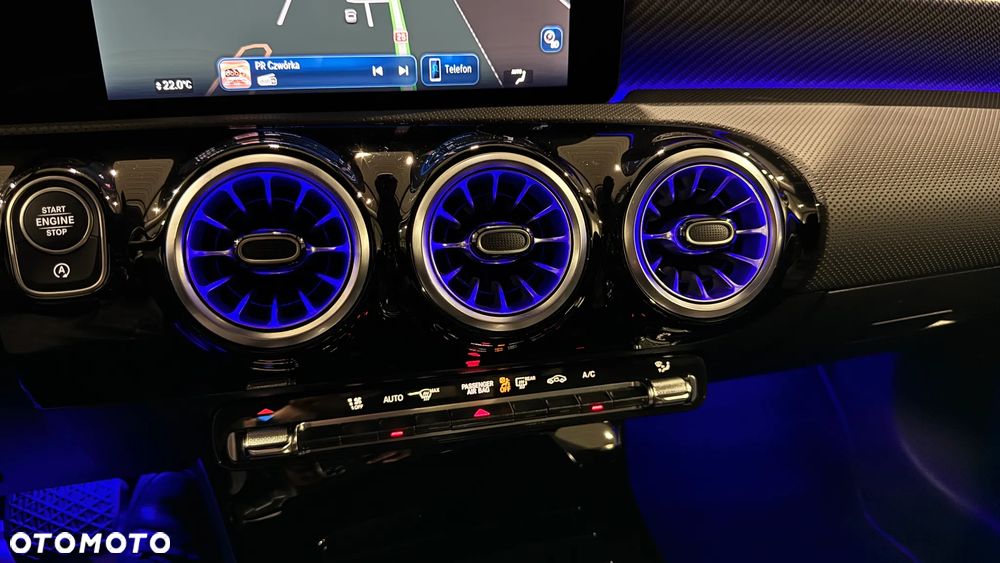 Mercedes-Benz CLA 180 Progressive 7G-DCT - 27
