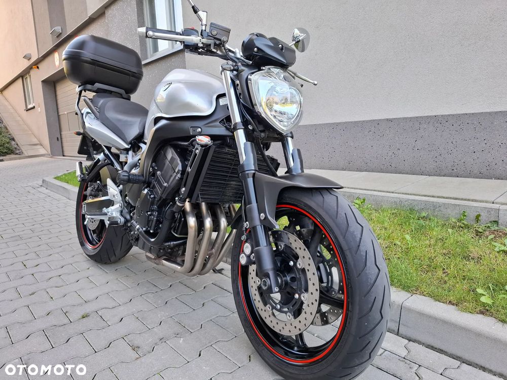 Yamaha FZ6 - 24