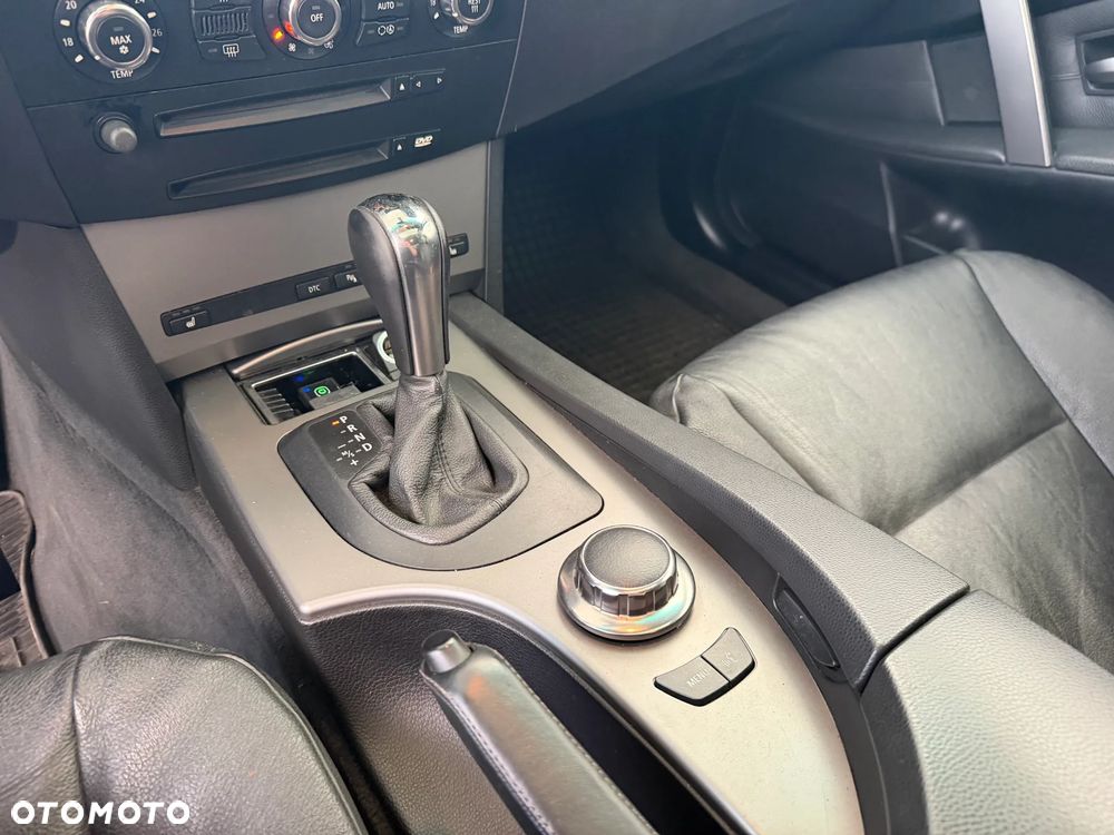 BMW Seria 5 - 16