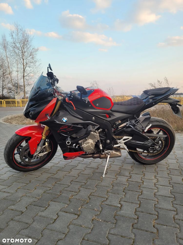 BMW S - 3