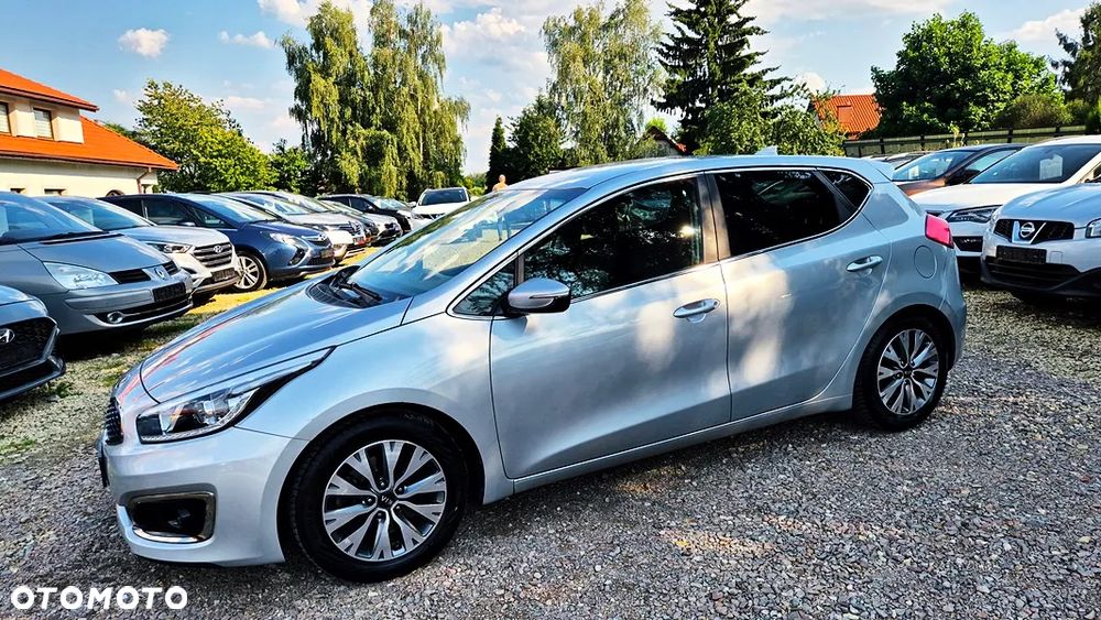 Kia Ceed 1.6 GDI XL - 25
