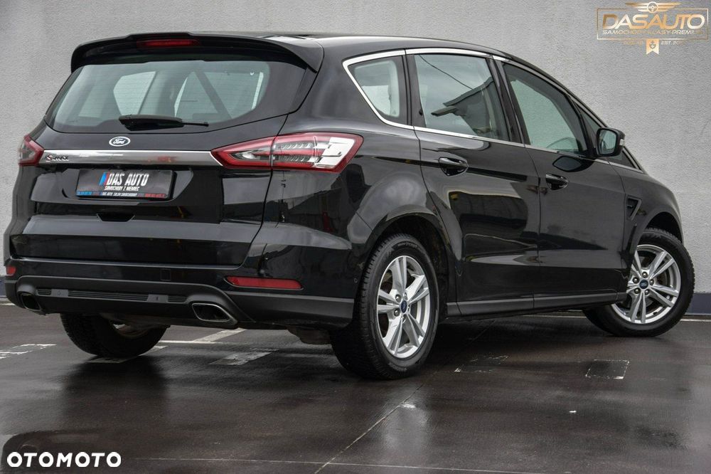 Ford S-Max - 14