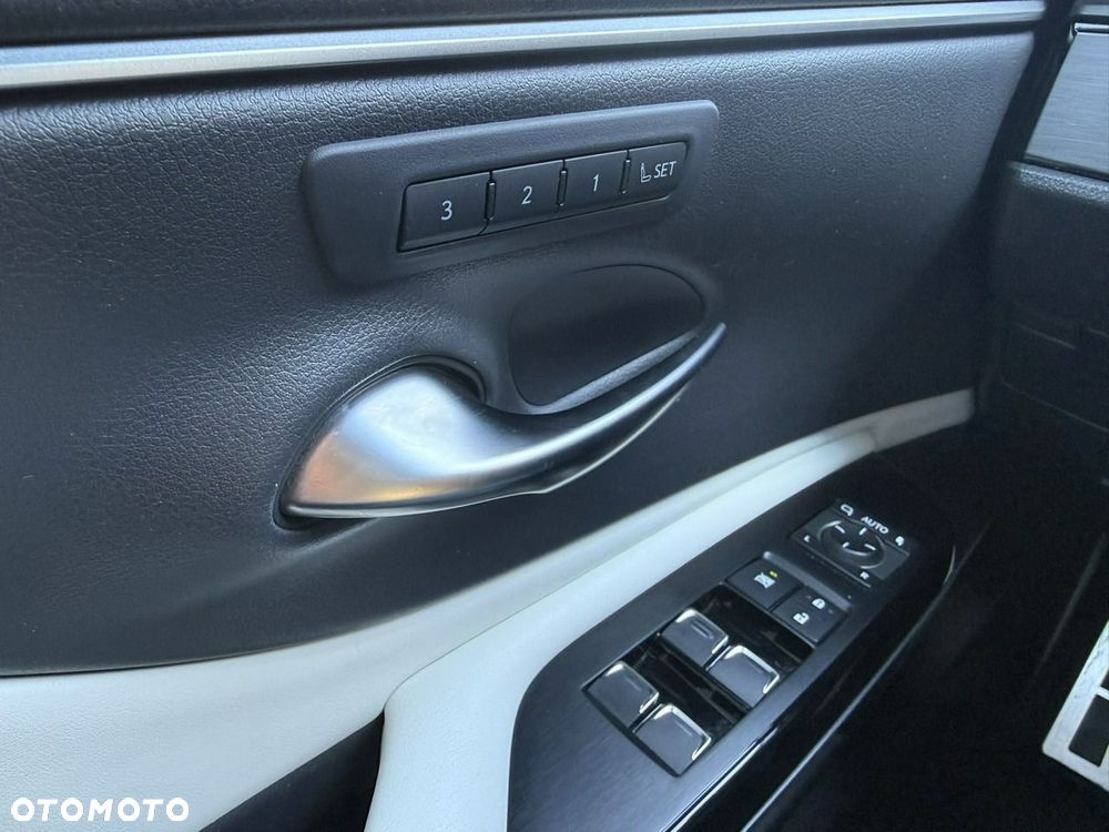 Lexus ES - 23