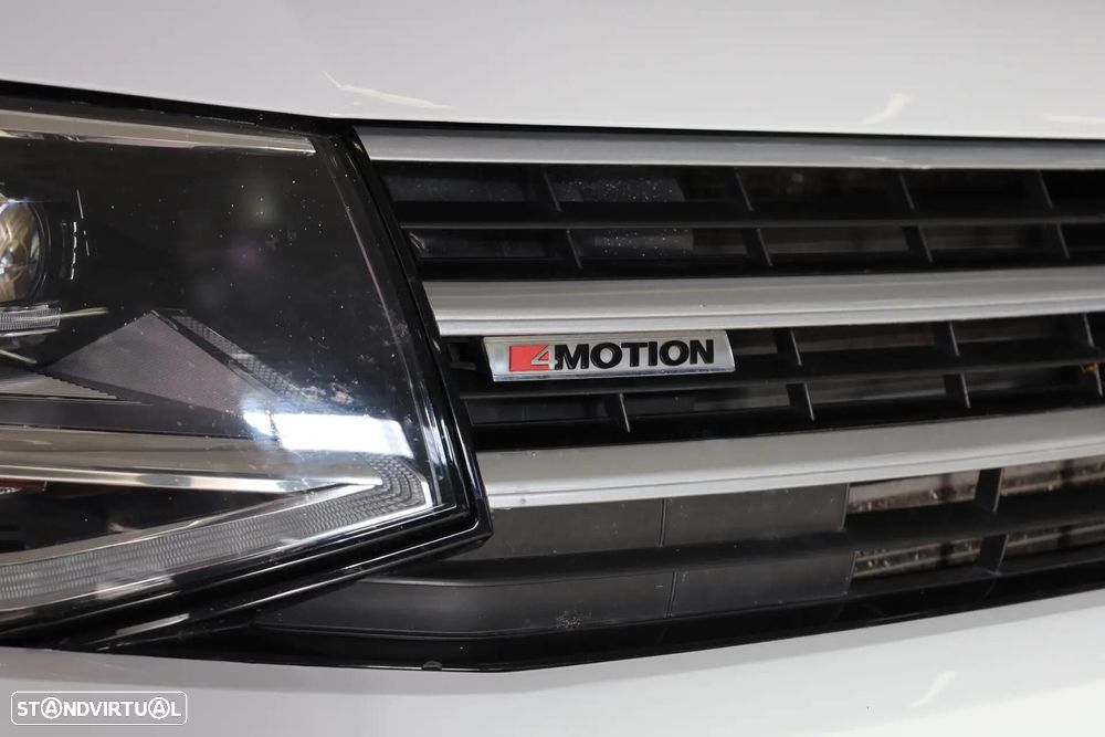 VW Caravelle - 8