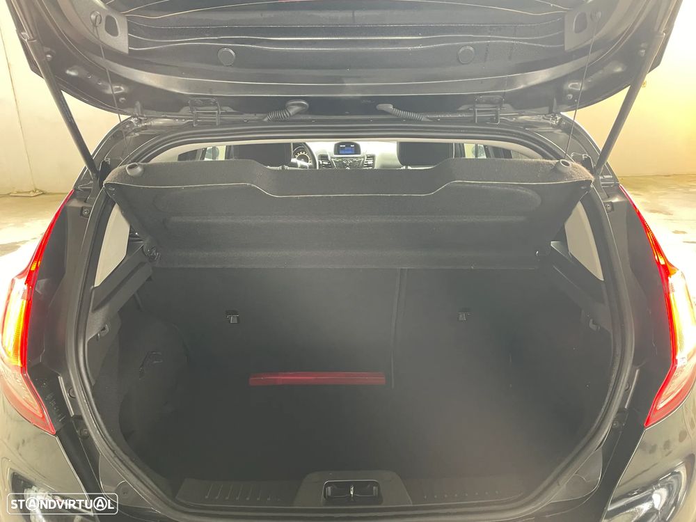 Ford Fiesta 1.0 EcoBoost S&S TITANIUM - 10