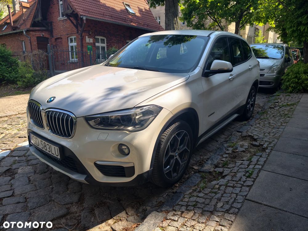 BMW X1 sDrive18i xLine - 1