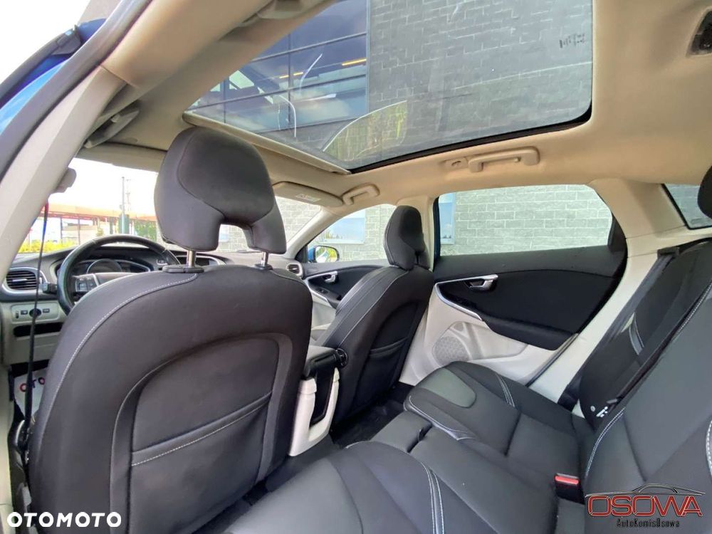 Volvo V40 D3 Drive-E Summum - 26