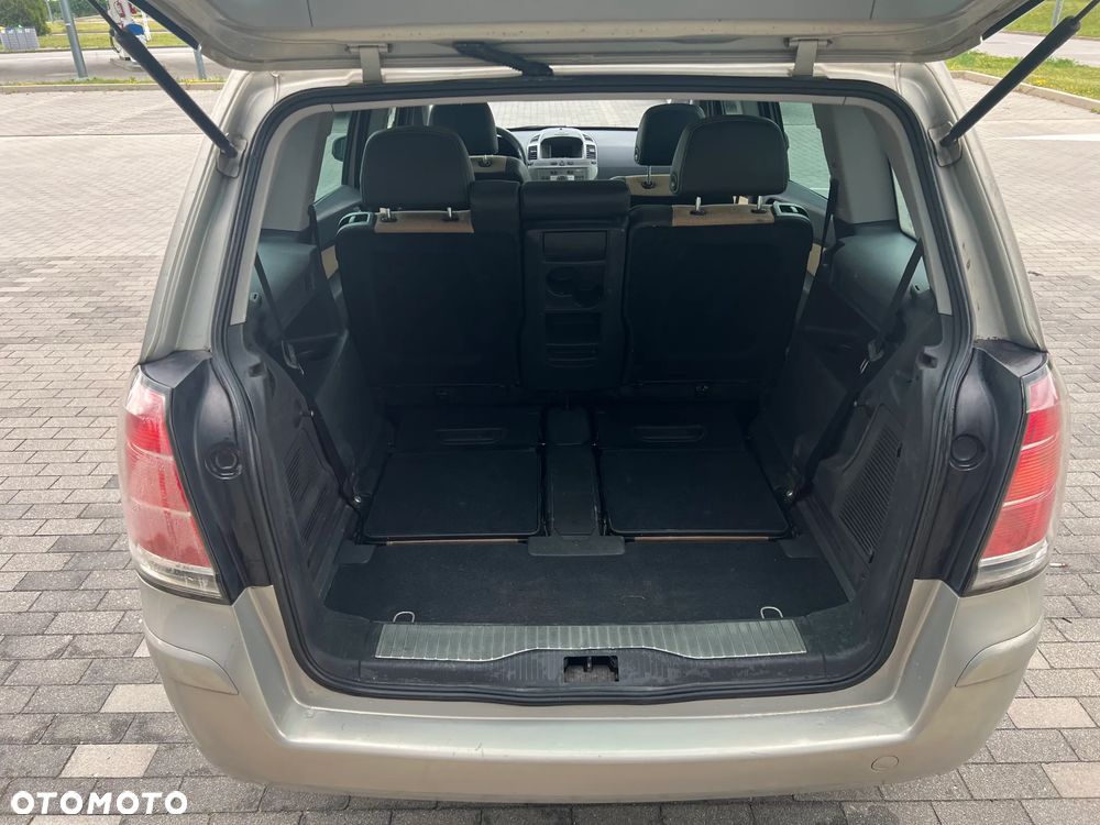 Opel Zafira 1.9 CDTI Cosmo - 8