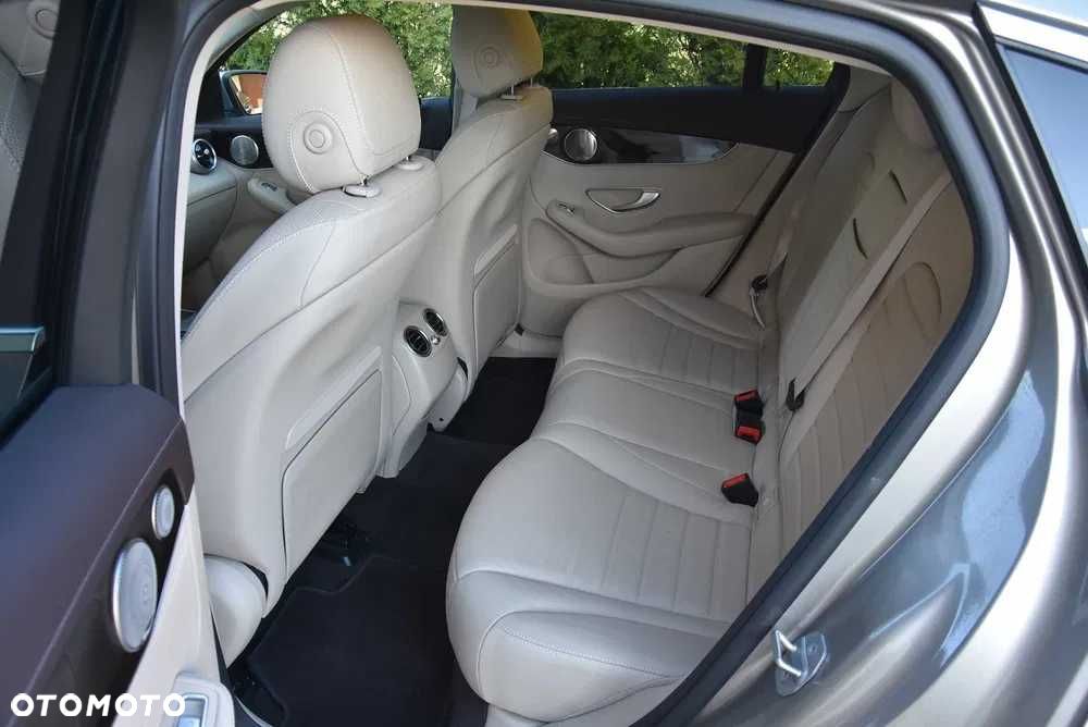 Mercedes-Benz GLC - 6