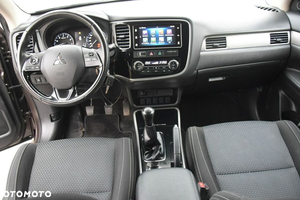 Mitsubishi Outlander 2.0 2WD Edition 100 - 21