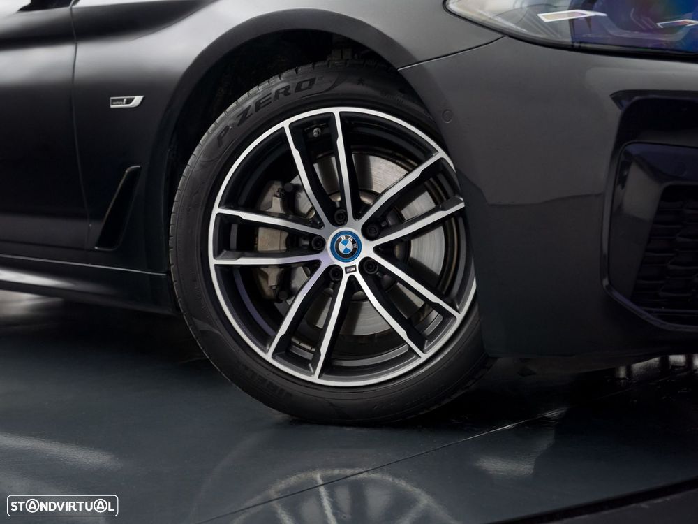 BMW 520 e Pack M - 9